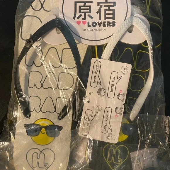 HARA JUKU LOVERS by Gwen Stefani “RAD” - Picture 3 of 8